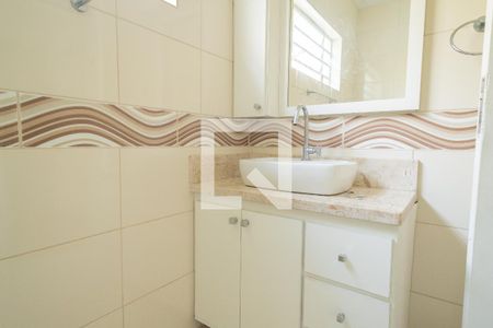 Casa para alugar com 120m², 2 quartos e 2 vagas Casa para alugar com 120m², 2 quartos e 2 vagasBanheiro Social