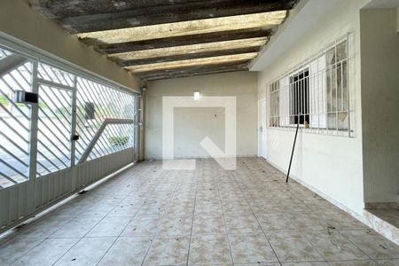 Casa para alugar com 120m², 2 quartos e 2 vagas Casa para alugar com 120m², 2 quartos e 2 vagasGaragem