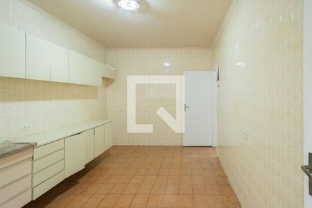 Casa para alugar com 120m², 2 quartos e 2 vagas Casa para alugar com 120m², 2 quartos e 2 vagasCozinha