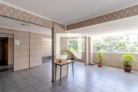 Apartamento para alugar com 60m², 2 quartos e 1 vaga Apartamento para alugar com 60m², 2 quartos e 1 vagaHall de Entrada