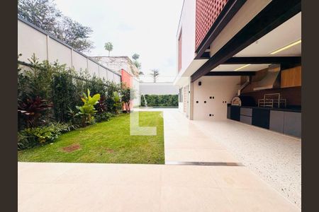 Casa à venda com 460m², 4 quartos e 4 vagas