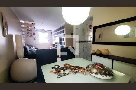 Apartamento à venda com 108m², 2 quartos e 2 vagas Apartamento à venda com 108m², 2 quartos e 2 vagasSala