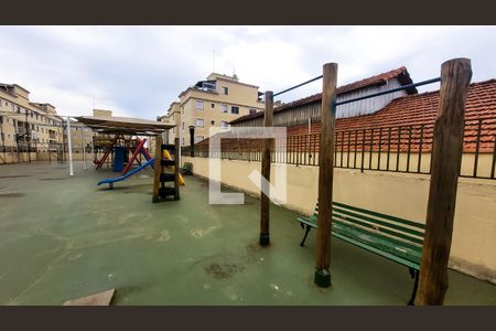 Apartamento à venda com 108m², 2 quartos e 2 vagas Apartamento à venda com 108m², 2 quartos e 2 vagasÁrea comum - Playground