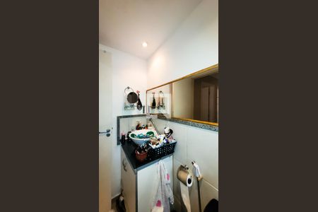 Apartamento à venda com 108m², 2 quartos e 2 vagas Apartamento à venda com 108m², 2 quartos e 2 vagasBanheiro