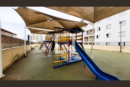 Apartamento à venda com 108m², 2 quartos e 2 vagas Apartamento à venda com 108m², 2 quartos e 2 vagasÁrea comum - Playground