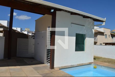 Casa de condomínio à venda com 160m², 3 quartos e 4 vagasSauna