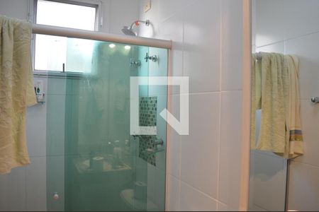 Casa de condomínio à venda com 160m², 3 quartos e 4 vagasBanheiro Social