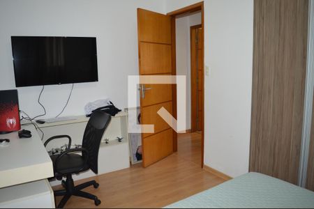 Casa de condomínio à venda com 160m², 3 quartos e 4 vagasQuarto 3