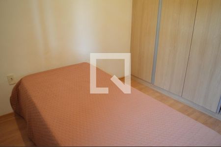 Casa de condomínio à venda com 160m², 3 quartos e 4 vagasQuarto 2