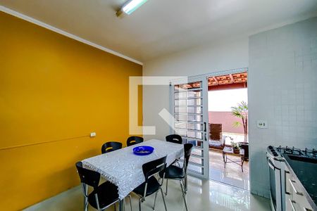 Casa à venda com 70m², 2 quartos e 2 vagasCozinha