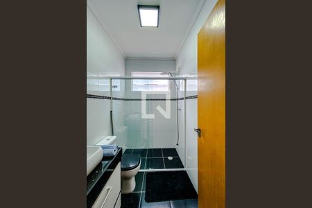 Casa à venda com 70m², 2 quartos e 2 vagasBanheiro da Suíte 2