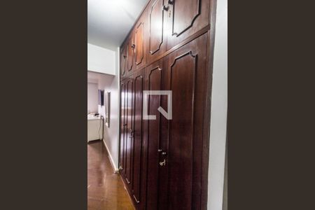 Apartamento à venda com 154m², 3 quartos e 2 vagasCloset da suíte