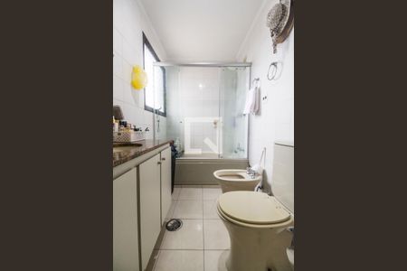 Apartamento à venda com 154m², 3 quartos e 2 vagasBanheiro da Suíte