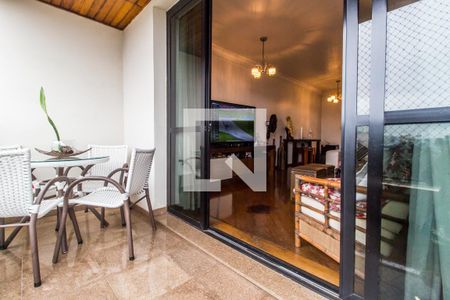 Apartamento à venda com 154m², 3 quartos e 2 vagasVaranda