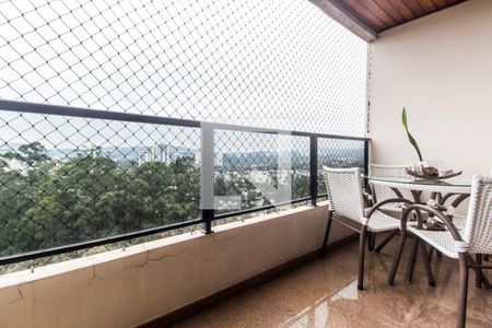 Apartamento à venda com 154m², 3 quartos e 2 vagasVaranda