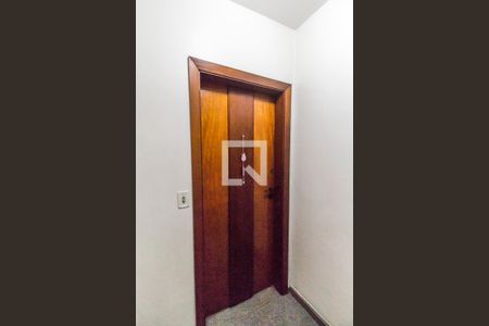 Apartamento à venda com 154m², 3 quartos e 2 vagasHall social