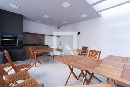 Apartamento para alugar com 41m², 2 quartos e 1 vagaÁrea comum - Churrasqueira