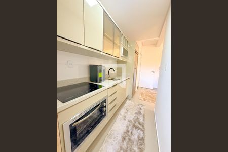 Apartamento para alugar com 65m², 2 quartos e 1 vagaCozinha