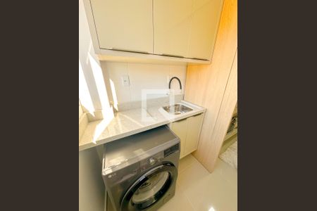 Apartamento para alugar com 65m², 2 quartos e 1 vagaÁrea de Serviço