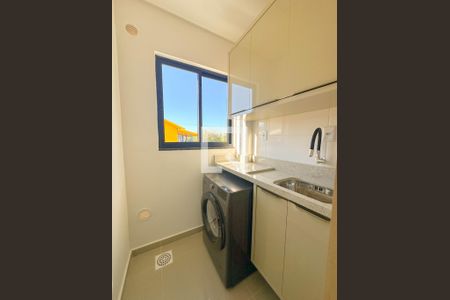Apartamento para alugar com 65m², 2 quartos e 1 vagaÁrea de Serviço