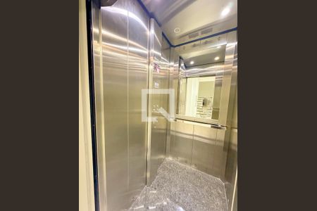 Apartamento para alugar com 65m², 2 quartos e 1 vagaElevador