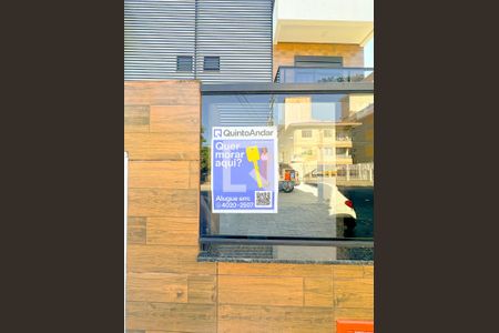 Apartamento para alugar com 65m², 2 quartos e 1 vagaPlaquinha