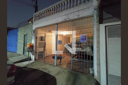 Casa à venda com 154m², 3 quartos e 2 vagasFachada