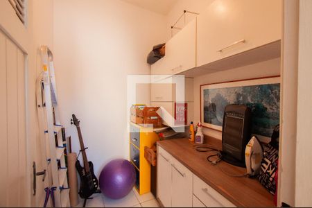 Apartamento à venda com 100m², 2 quartos e 1 vaga Apartamento à venda com 100m², 2 quartos e 1 vagaQuarto de Serviço