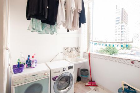 Apartamento à venda com 100m², 2 quartos e 1 vaga Apartamento à venda com 100m², 2 quartos e 1 vagaÁrea de Serviço