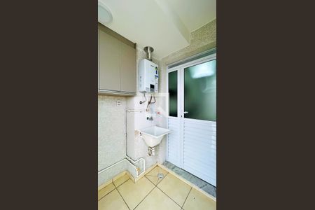 Área de Serviço de apartamento para alugar com 2 quartos, 43m² em Vila Itapegica, Guarulhos