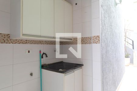 Casa à venda com 180m², 3 quartos e 2 vagasÁrea de Serviço