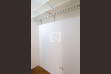Casa à venda com 180m², 3 quartos e 2 vagasCloset do Quarto 1 Suíte