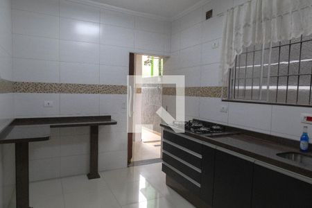 Casa à venda com 180m², 3 quartos e 2 vagasCozinha