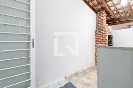 Casa para alugar com 90m², 3 quartos e 1 vagaÁrea de Serviço