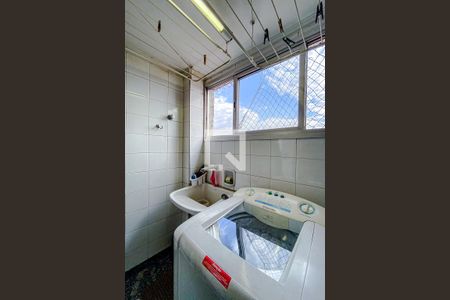 Apartamento à venda com 90m², 3 quartos e 1 vagaÁrea de Serviço