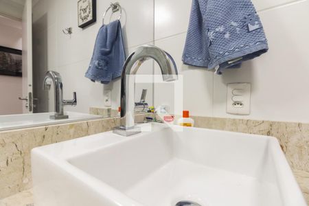 Apartamento à venda com 68m², 2 quartos e 1 vagaBanheiro Social 