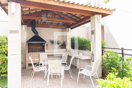 Apartamento à venda com 68m², 2 quartos e 1 vagaCondomínio - Churrasqueira 