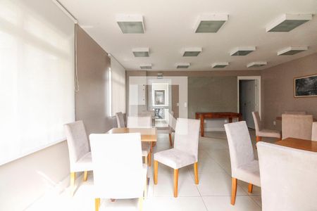 Apartamento à venda com 68m², 2 quartos e 1 vagaCondomínio - Salão de Festas 