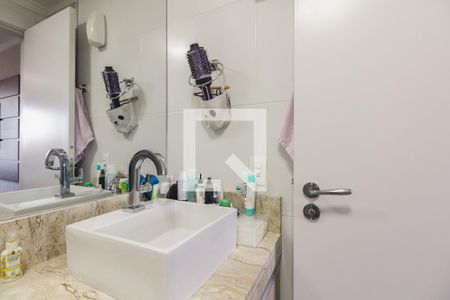 Apartamento à venda com 68m², 2 quartos e 1 vagaBanheiro Suíte 