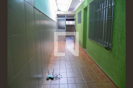 Casa à venda com 148m², 3 quartos e 2 vagasCorredor