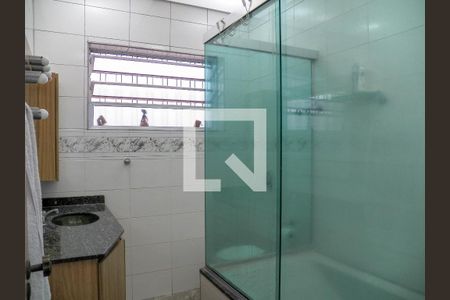 Casa à venda com 148m², 3 quartos e 2 vagasBanheiro