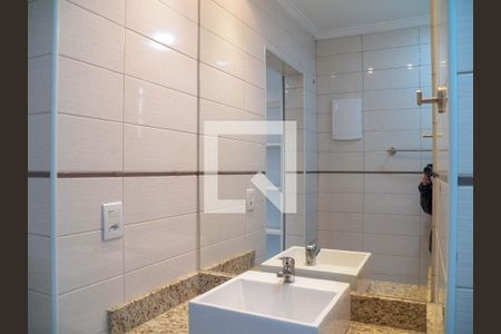 Casa à venda com 148m², 3 quartos e 2 vagasBanheiro da Suíte