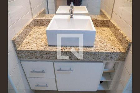 Casa à venda com 148m², 3 quartos e 2 vagasBanheiro da Suíte