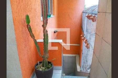 Casa à venda com 148m², 3 quartos e 2 vagasEscada