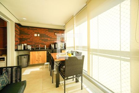 Apartamento à venda com 90m², 3 quartos e 2 vagasVaranda