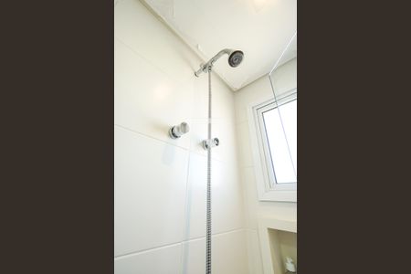 Apartamento à venda com 90m², 3 quartos e 2 vagasChuveiro