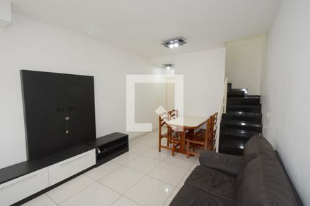 Sala de casa à venda com 2 quartos, 75m² em Vila Arriete, São Paulo