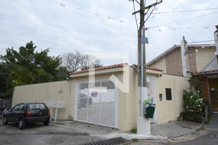 Casa à venda com 75m², 2 quartos e 1 vagaFachado do condomínio