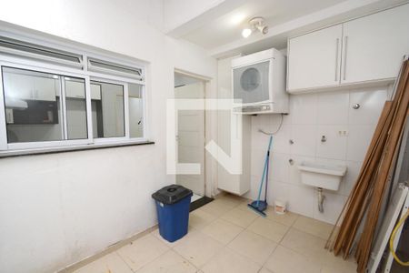 Casa à venda com 75m², 2 quartos e 1 vagaÁrea de Serviço