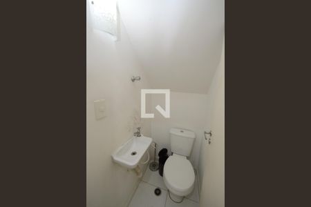 Casa à venda com 75m², 2 quartos e 1 vagaLavabo